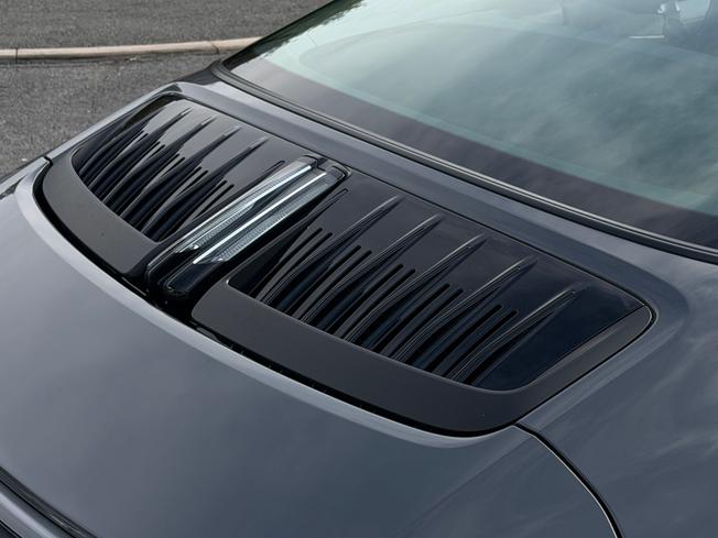 PORSCHE 911 Photo 40