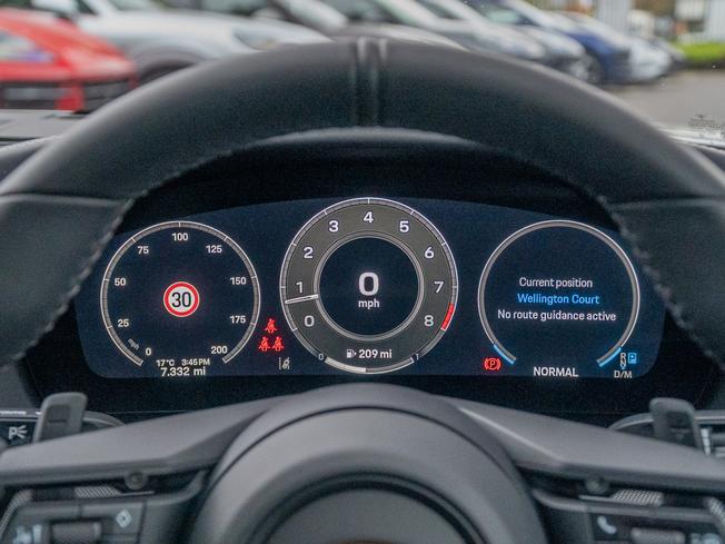 PORSCHE 911 Photo 14