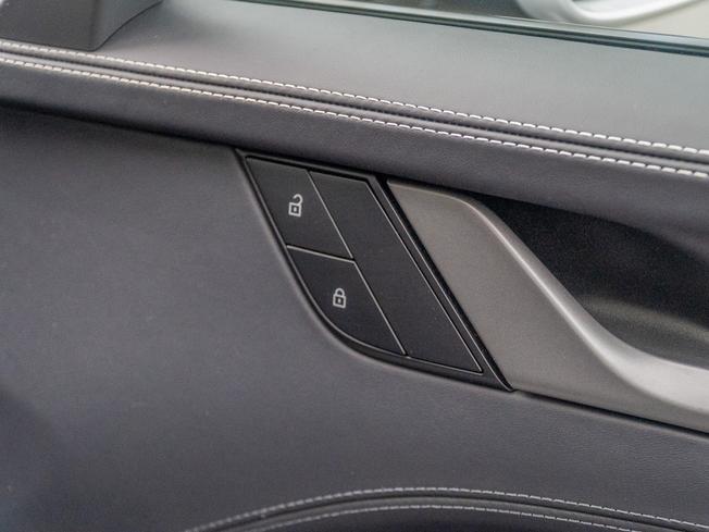 PORSCHE 911 Photo 31