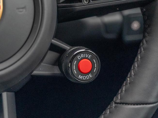 PORSCHE 911 Photo 32