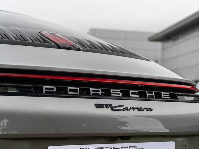 PORSCHE 911 Photo 38