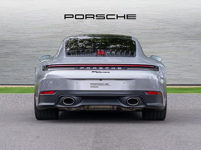 PORSCHE 911 Photo 7