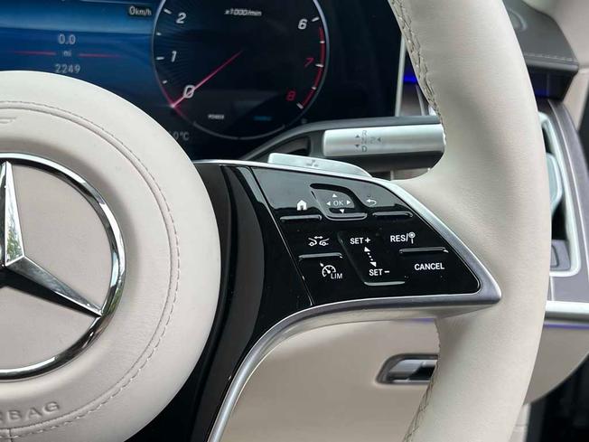 MERCEDES-BENZ Maybach S Class Photo 25