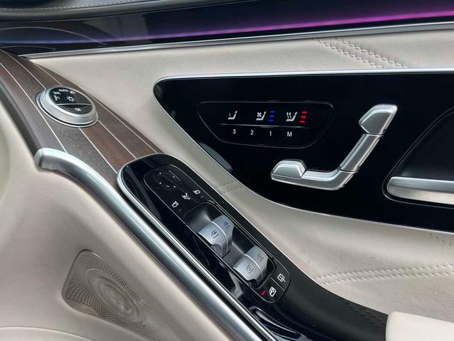 MERCEDES-BENZ Maybach S Class Photo 37