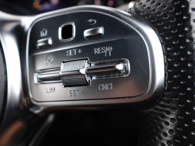 MERCEDES-BENZ Glc Photo 29