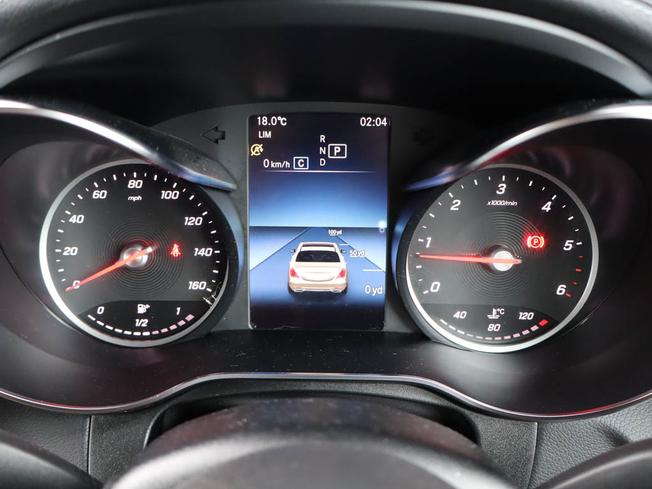 MERCEDES-BENZ Glc Photo 32
