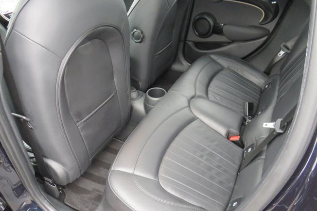 MINI Hatch Photo 16