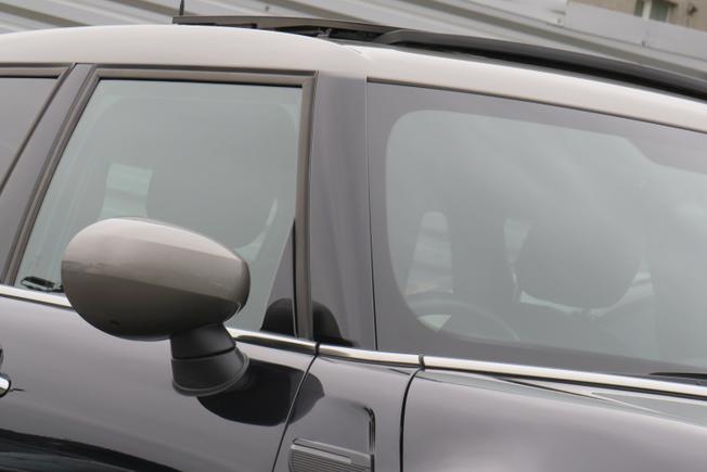 MINI Hatch Photo 7