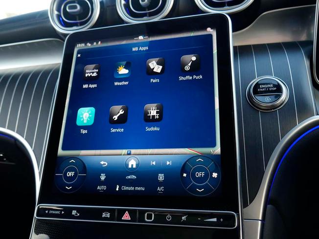 MERCEDES-BENZ Glc Photo 22