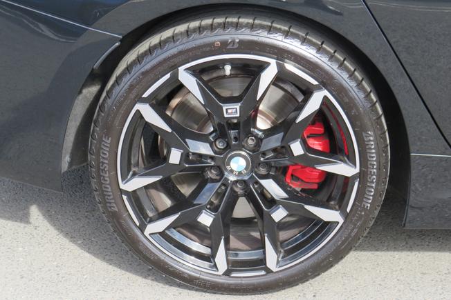 BMW 3 Series Photo 10