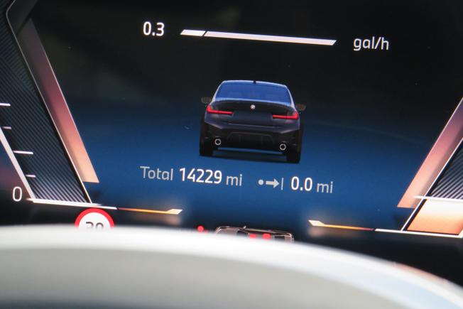 BMW 3 Series Photo 14