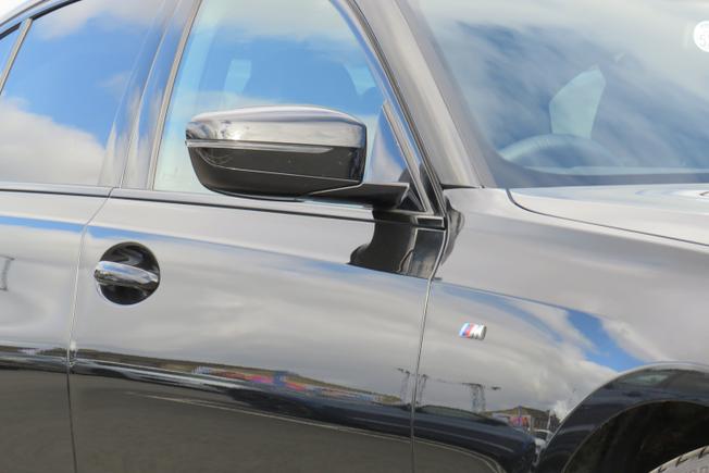 BMW 3 Series Photo 8