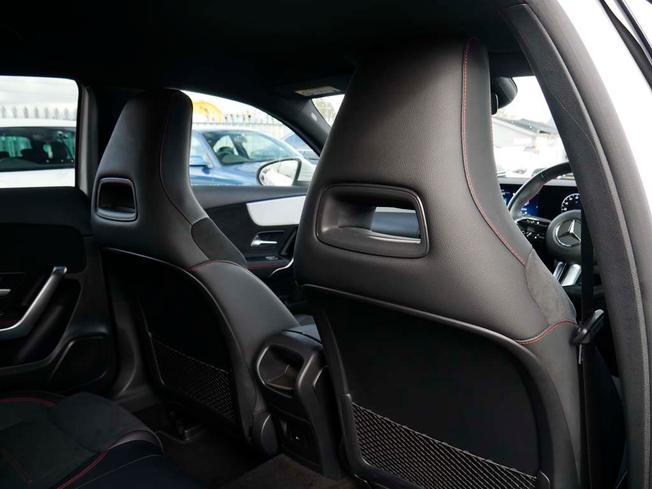 MERCEDES-BENZ A Class Photo 34