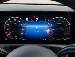 MERCEDES-BENZ A Class Photo 4