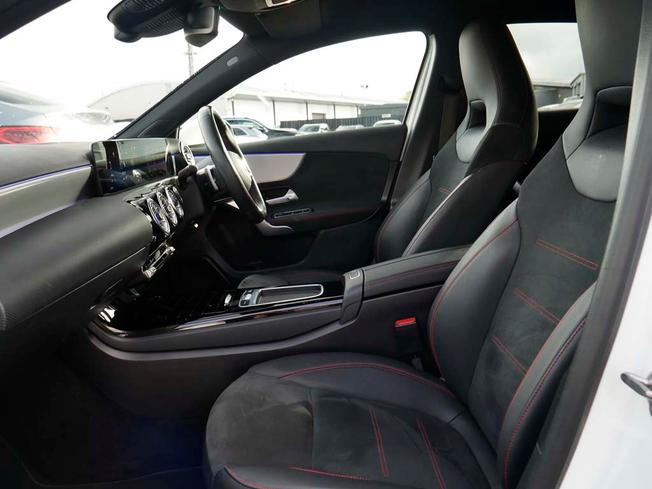 MERCEDES-BENZ A Class Photo 44