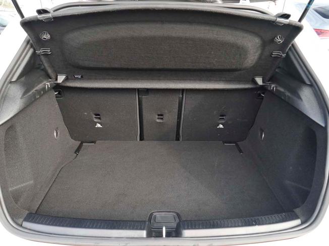 MERCEDES-BENZ A Class Photo 9