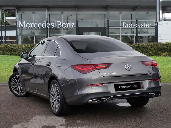 MERCEDES-BENZ Cla Class Photo 2