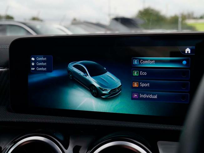 MERCEDES-BENZ Cla Class Photo 27