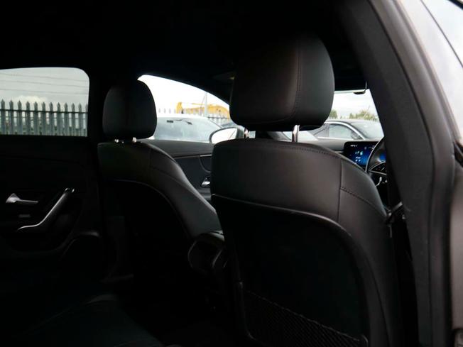 MERCEDES-BENZ Cla Class Photo 33