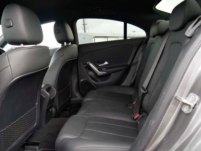 MERCEDES-BENZ Cla Class Photo 35