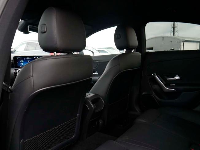 MERCEDES-BENZ Cla Class Photo 36