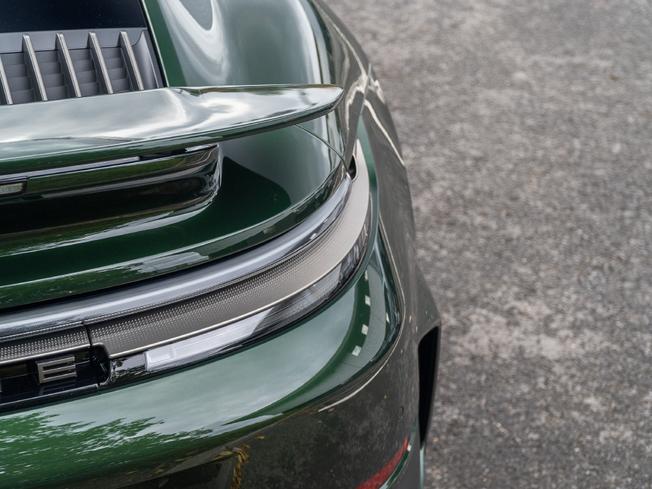 PORSCHE 911 Photo 14