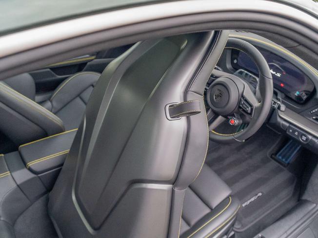 PORSCHE 911 Photo 19