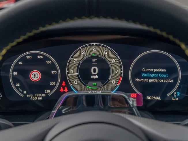 PORSCHE 911 Photo 30