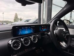 Mercedes-Benz Cla Class Photo 3