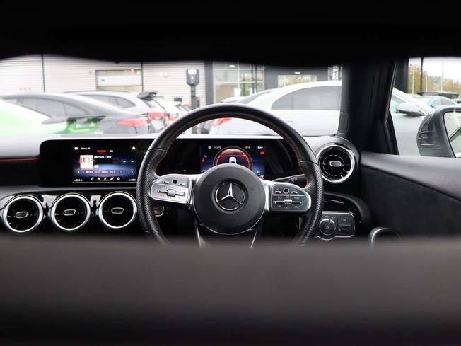 MERCEDES-BENZ A Class Photo 16