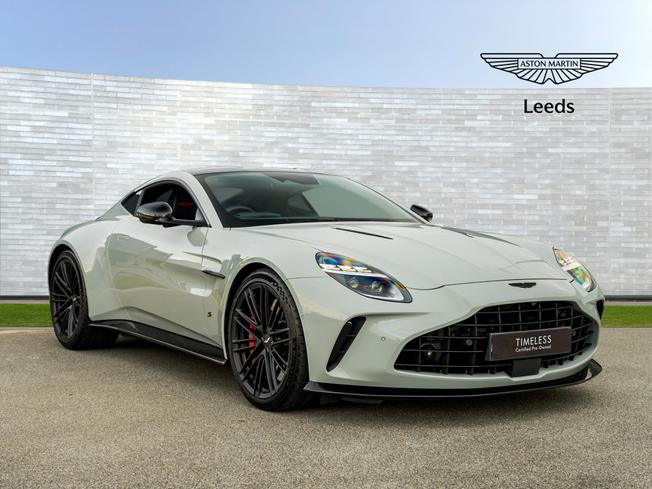 ASTON MARTIN Vantage Photo 1