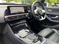 MERCEDES-BENZ EQC Photo 3