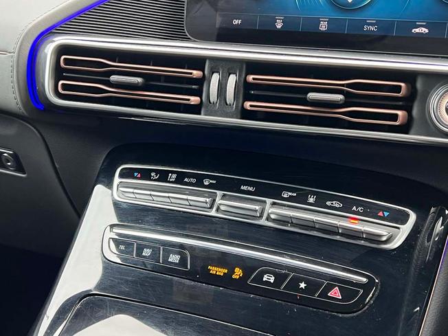 MERCEDES-BENZ EQC Photo 40