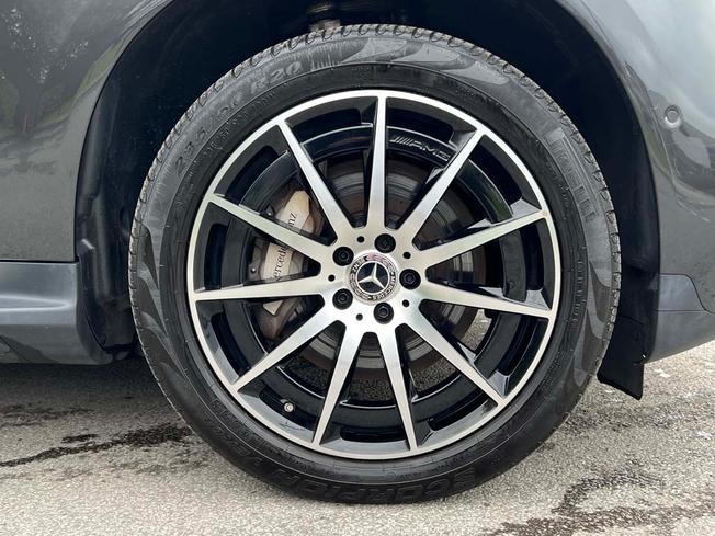 MERCEDES-BENZ EQC Photo 6
