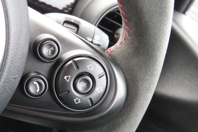 MINI Hatch Photo 19