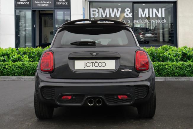 MINI Hatch Photo 5