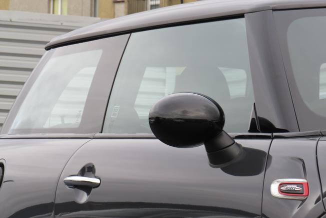 MINI Hatch Photo 7