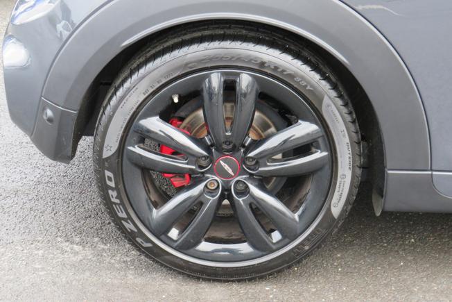 MINI Hatch Photo 9