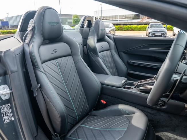 ASTON MARTIN Vantage S Roadster Photo 12