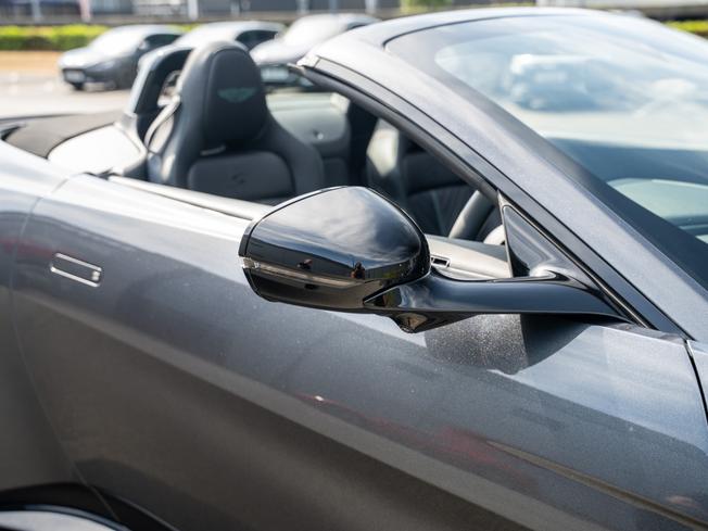 ASTON MARTIN Vantage S Roadster Photo 27