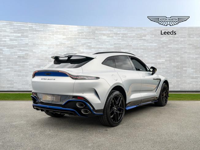 ASTON MARTIN DBX S Photo 19