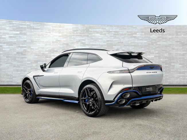 ASTON MARTIN DBX S Photo 2
