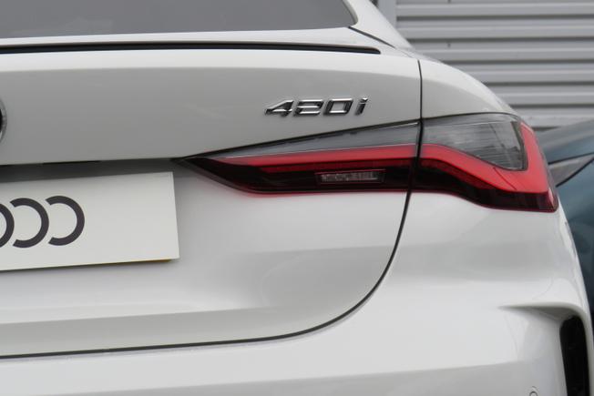 BMW 4 Series Photo 36