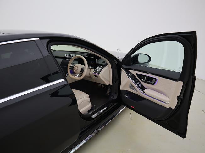MERCEDES-BENZ S Class Photo 16