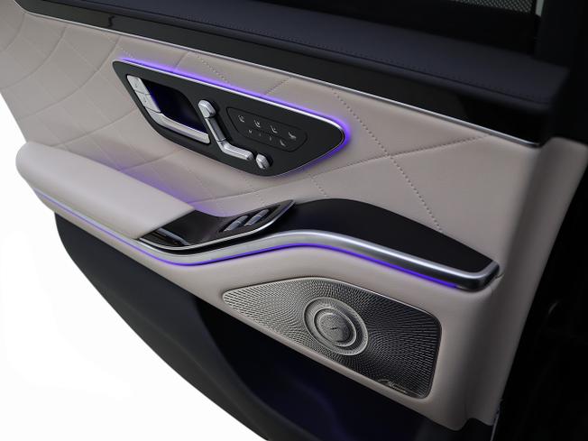 MERCEDES-BENZ S Class Photo 25