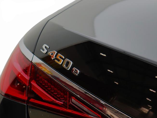 MERCEDES-BENZ S Class Photo 31