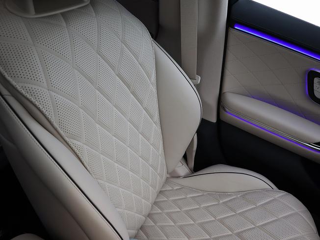MERCEDES-BENZ S Class Photo 43