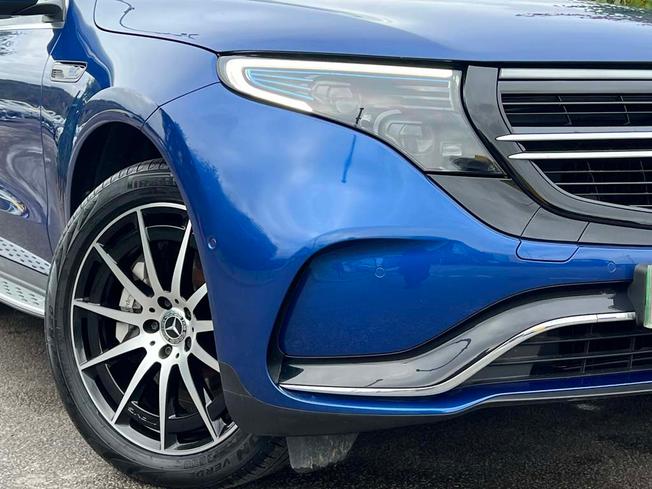 MERCEDES-BENZ EQC Photo 12
