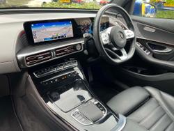 MERCEDES-BENZ EQC Photo 3