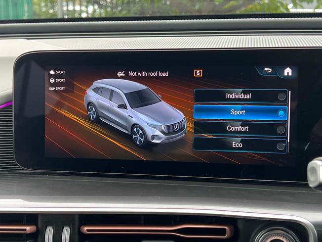 MERCEDES-BENZ EQC Photo 36